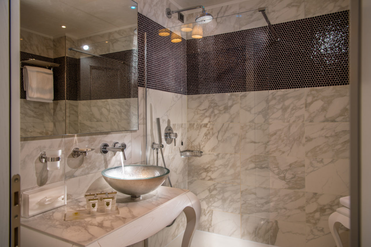 Goditi Lesclusiva Terrace Jacuzzi Suite A Venezia Allhotel